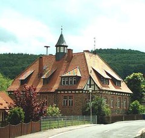 Die Schule in Meßbach