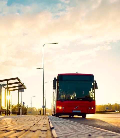 Bushaltestelle - Bild von Misael Silvera auf Pixabay.com