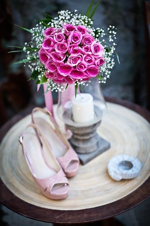 Blumen, Dekorationen, Gaststätten, Fotografen... (Bild: Pixabay)