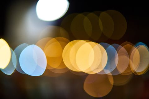 Lichter abstract- - Bild von Engin Akyurt auf Pixabay.com